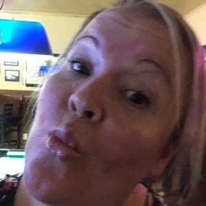 Meet your Posher, Sasha